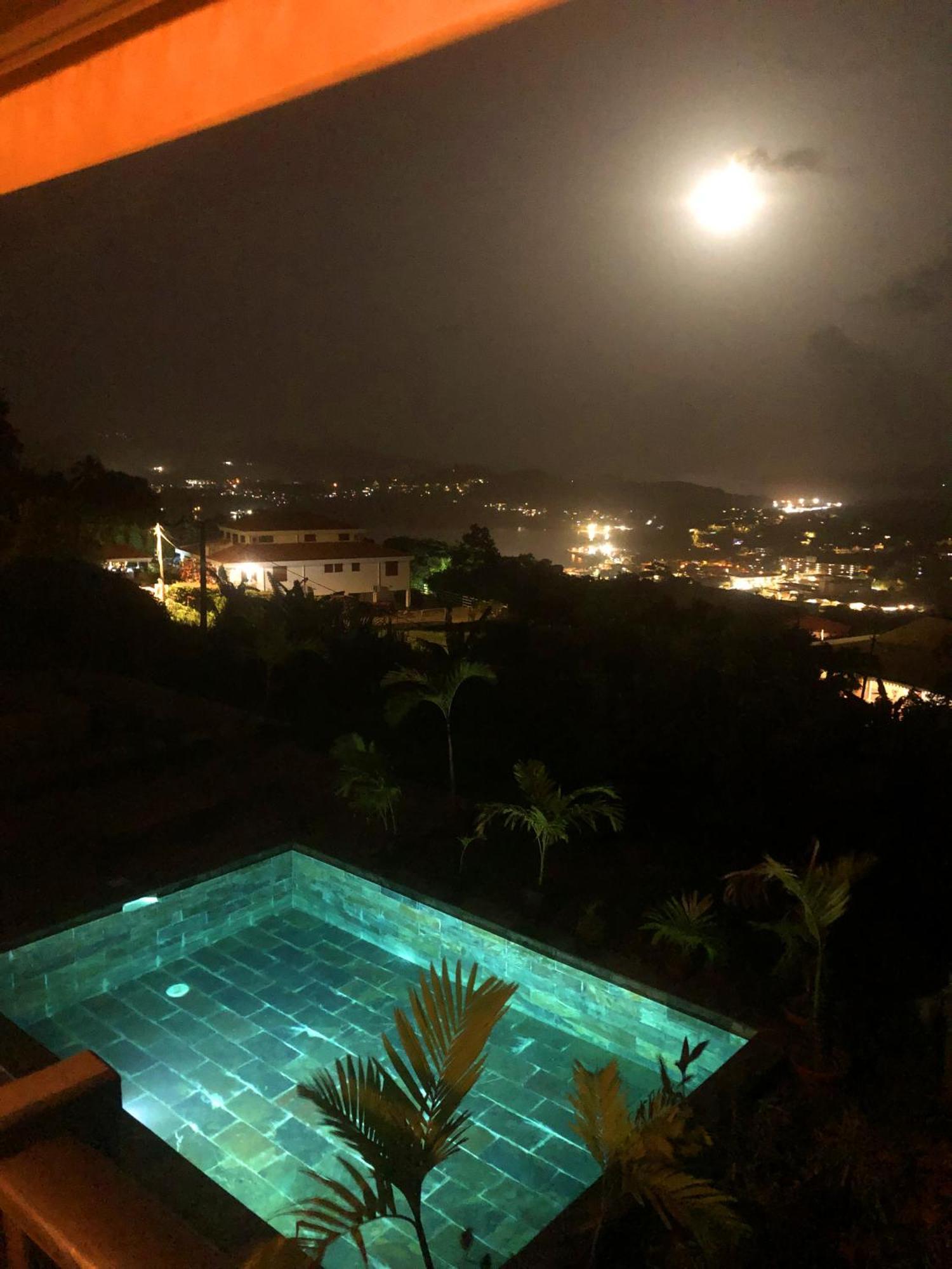 לה טריניטה F3 Hibiscus - Piscine Chauffee - Vue Mer - 9 Min De La Plage - Ti Zwezo Paradi מראה חיצוני תמונה